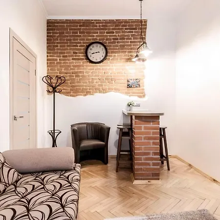 Cozy Apartments In The City Centre Lviv Exterior photo